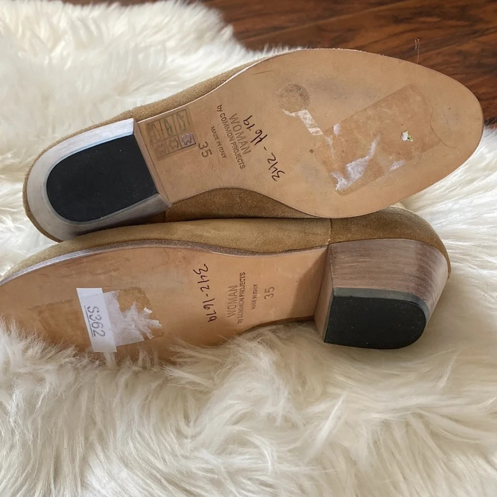 WOMAN by COMMON PROJECTS Tan Leather Booties Sz.35 Made in Italy EUC - Picture 5 of 9